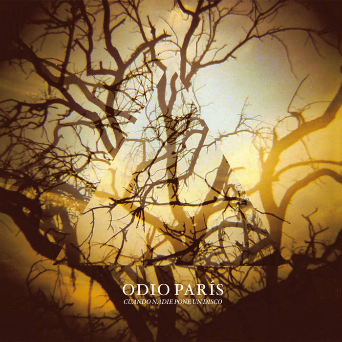 Odio París "Cuando nadie pone un disco"